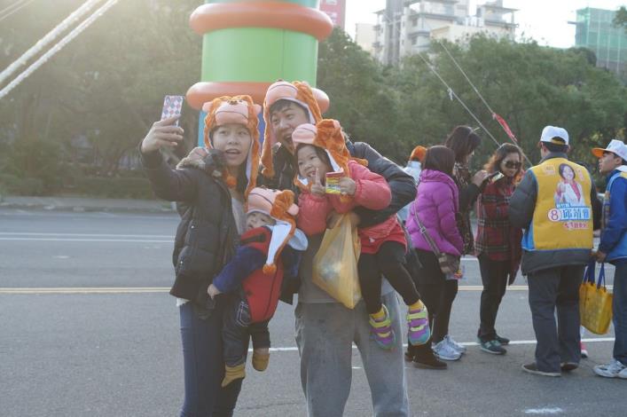 千萬聚樂步健康新竹縣 猴猴大隊迎新年